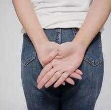 Can a 17 year old get piles?