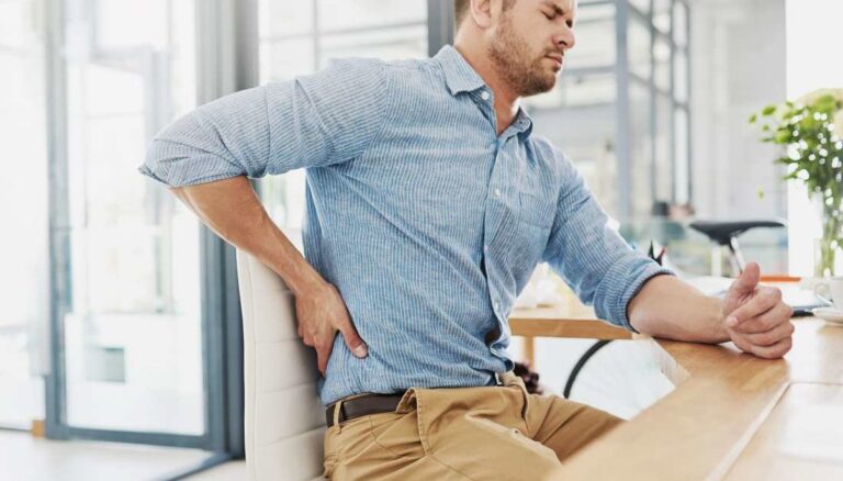 How Do You Poop With Hemorrhoids? Does Pooping Hurts?